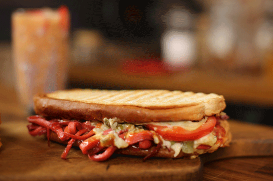 Ayvalık Tostu Kaç Kalori?